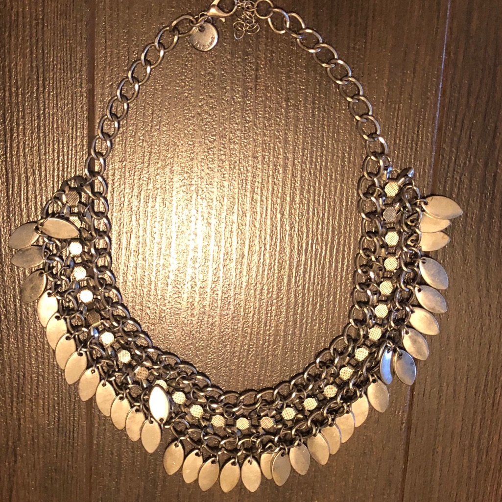 Abercrombie Stunning Necklace!!